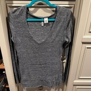 Full Tilt Women’s Long Sleeve Shirt Medium Gray